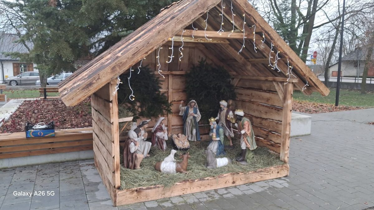 Miniaturka artykułu Świąteczny Kiermasz w Jeziorzanach